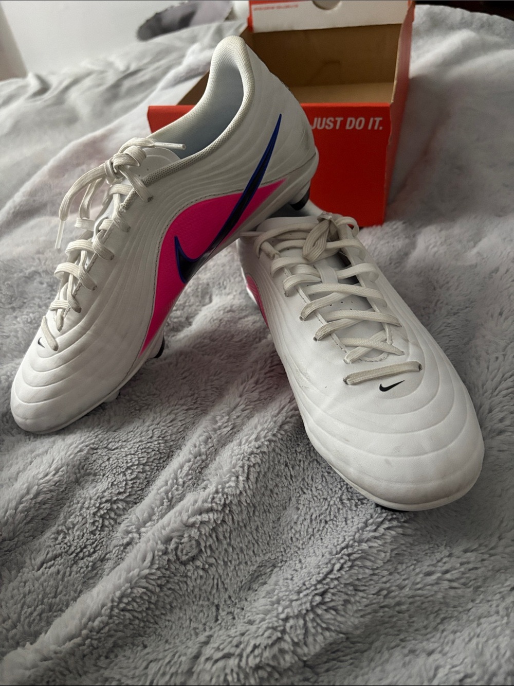 EUC Nike Men’s Tiempo Maestro Club FG/MG Soccer Cleats Size 9